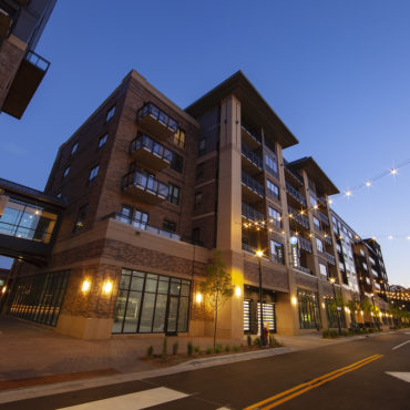 Downtown Retailer Hubert White Bets on Edina for Holidays