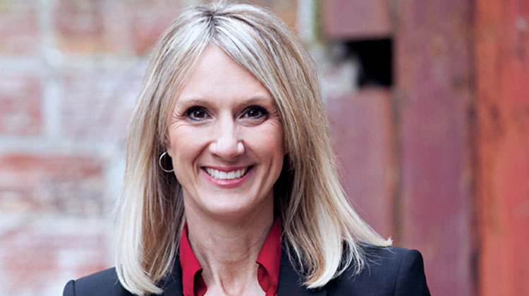 portrait of Cami Zimmer