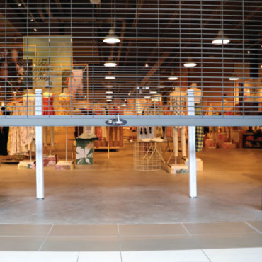 Bankers’ Hours at the Mall