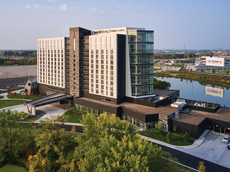 Omni Viking Lakes Hotel