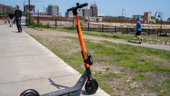 Minneapolis, St. Paul Weigh Joint Bike, Scooter Program