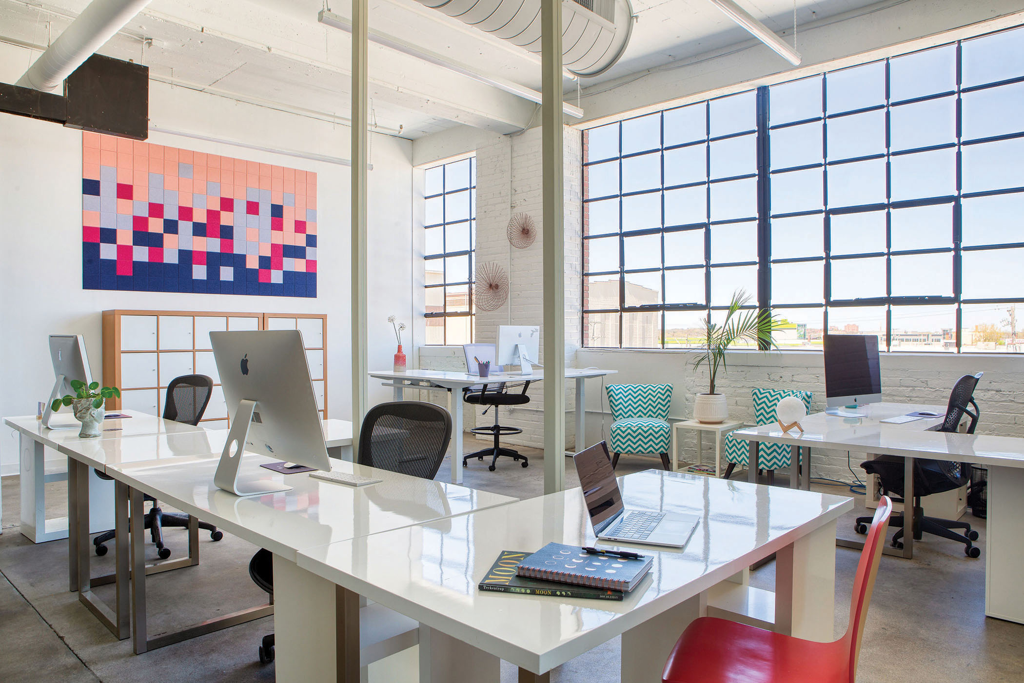 Office Envy: Eight Moon