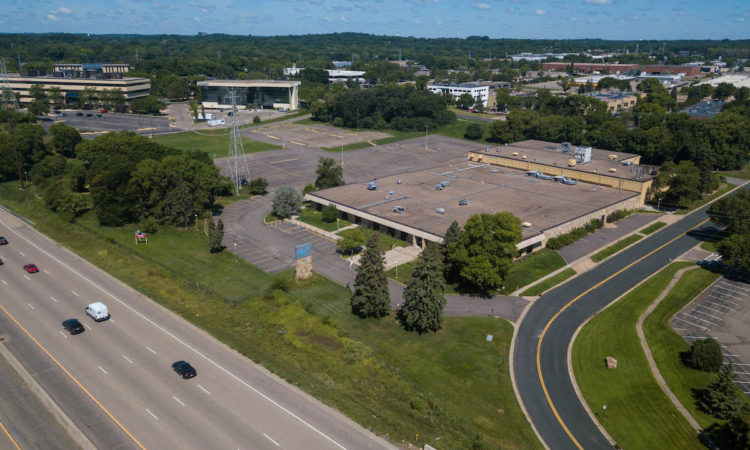 Schmitt Music to Open New HQ and Showroom in Bloomington