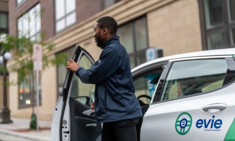 Electric Car Sharing Program Takes Root in the Twin Cities