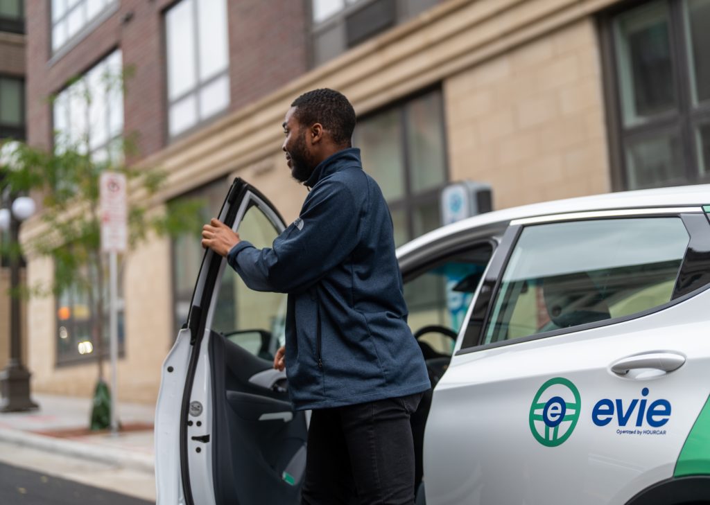 Electric Car Sharing Program Takes Root in the Twin Cities
