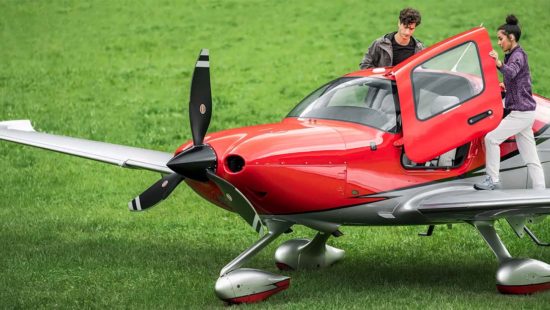 Cirrus Aircraft Opens Sales Office in France