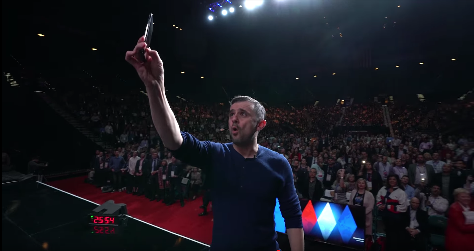 Minnesota Startups Make Their Pitch to Gary Vaynerchuk