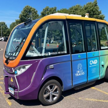 MnDOT Tests Driverless Shuttle in White Bear Lake
