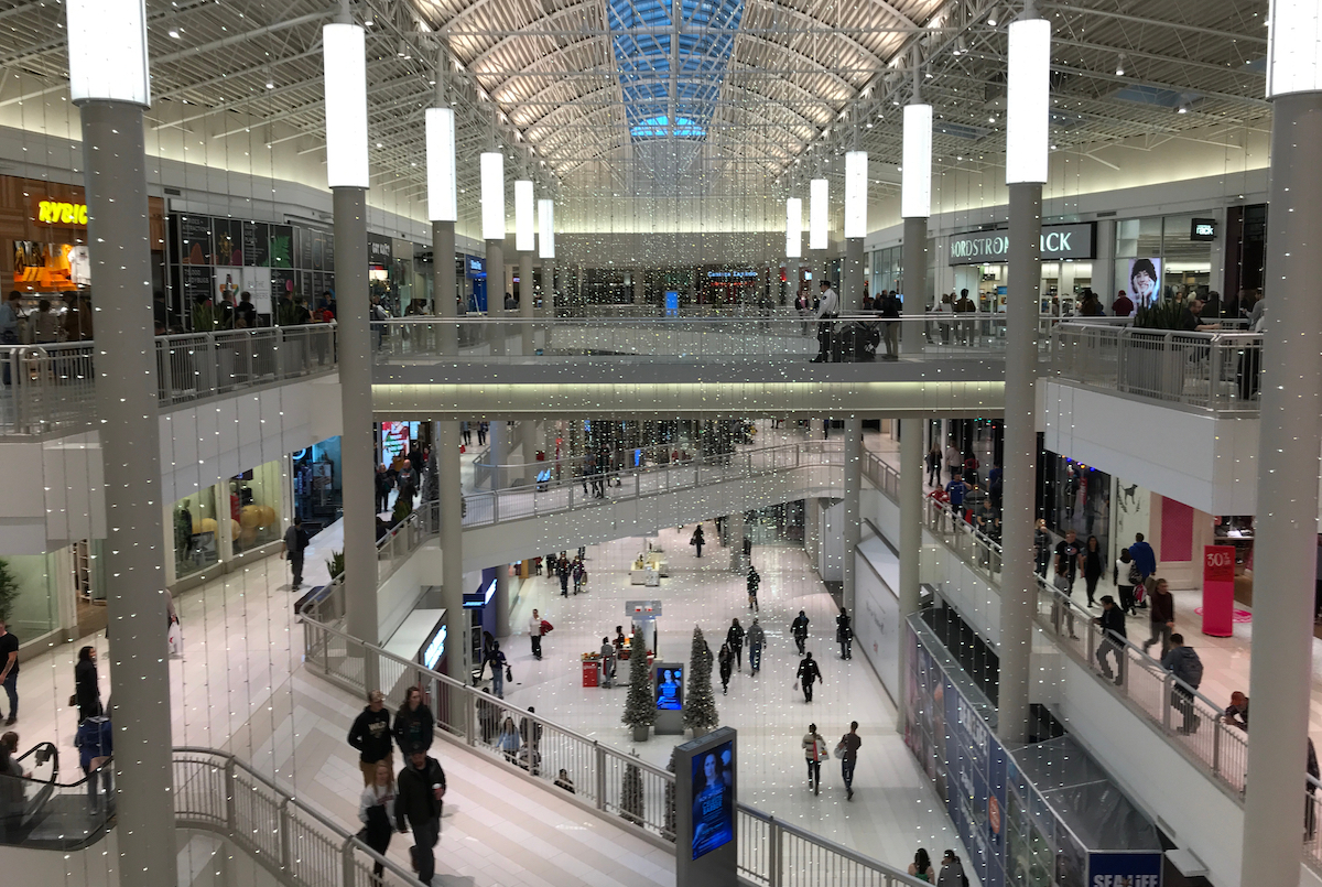 Holiday Shoppers Seek Deals, Gift Cards in 2023