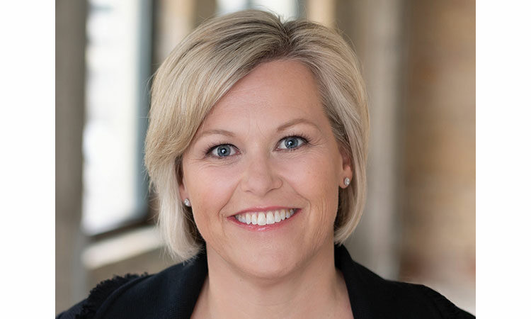 Christina Hennington