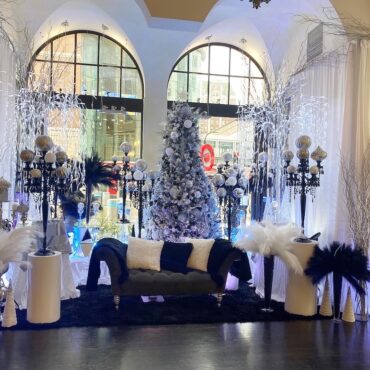 New Holiday Market Brings New Life to Young-Quinlan Building