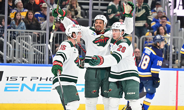 Good Sports Teams Embrace Common Mission Lacking in the Nation, Some Workplaces