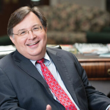 Social Network: Economics Professor Louis D. Johnston