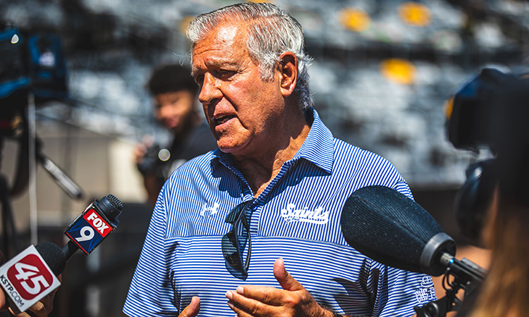 Marv Goldklang, former Saints principal owner, contacted Darryl Strawberry's agent in 1996 because he wanted to give Strawberry a second chance at a baseball career.