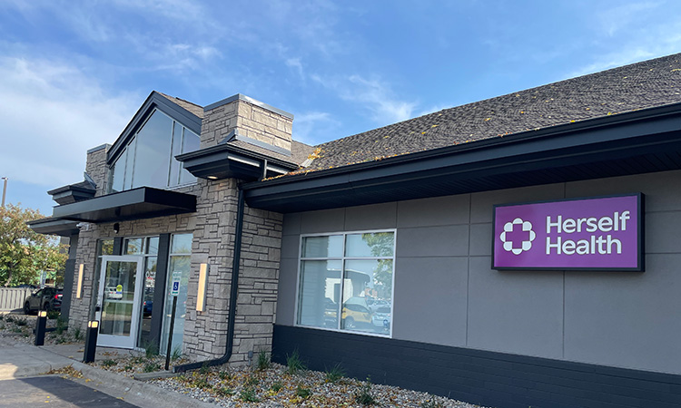 Herself Health Opens Crystal Clinic