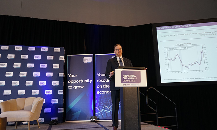 ‘Short, Shallow’ Recession on Deck for 2024?