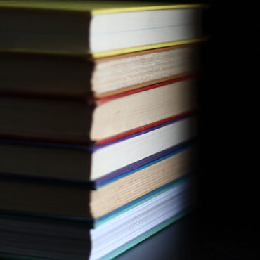 Illiteracy Über Alles