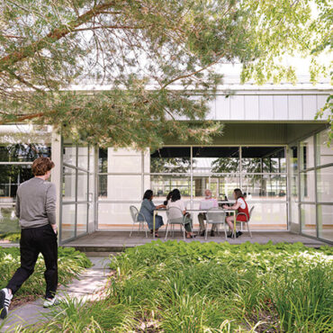 Room & Board Becomes Employee Owned