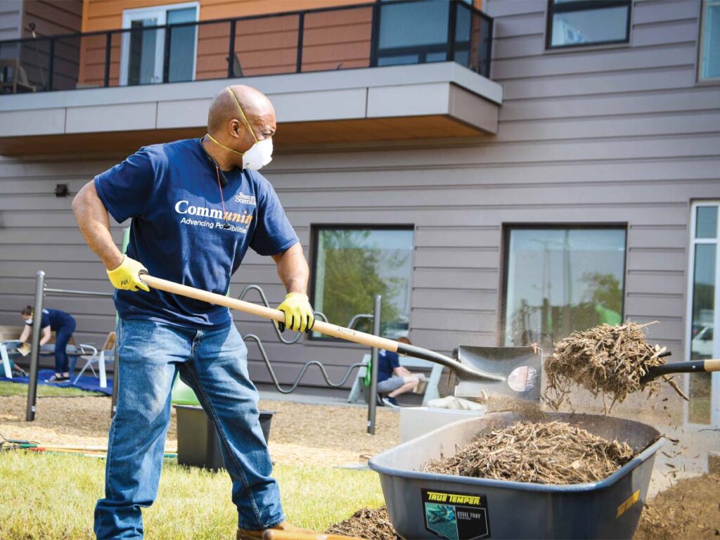 Promoting Civic Engagement: Hands On Twin Cities