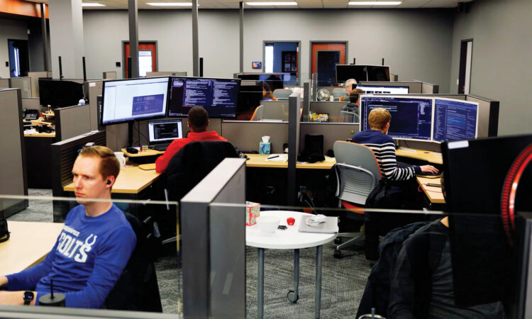 Custom Software vs Off-the-Shelf Solutions