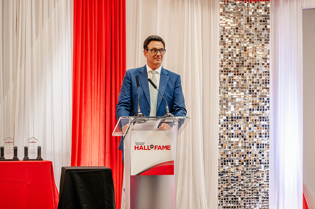 WCCO's Frank Vascellaro emcees the ceremony.