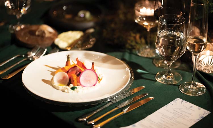 At Four Seasons, a Faux Wedding with Real Stakes