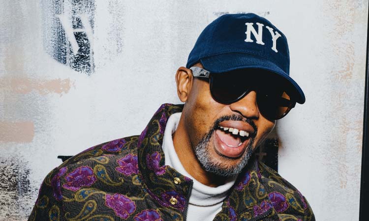 Houston White Means Business