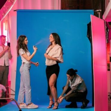 How to Take A Memorable Headshot