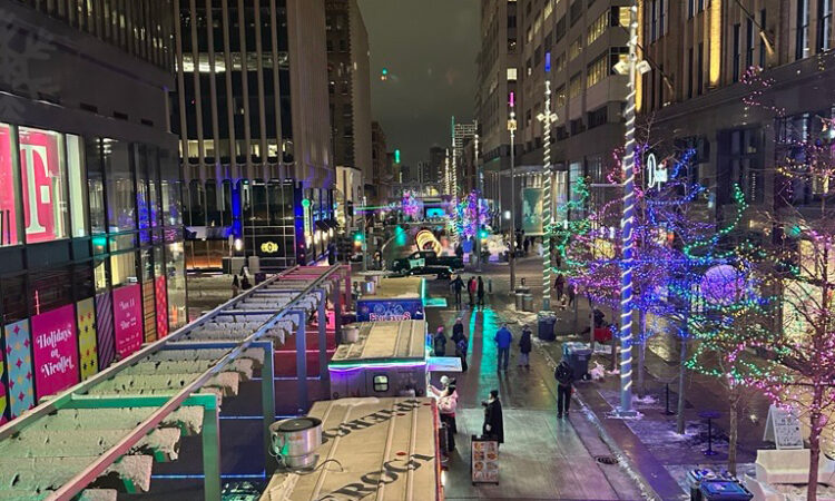 Holidazzle Reports 65K Attendees in 2024