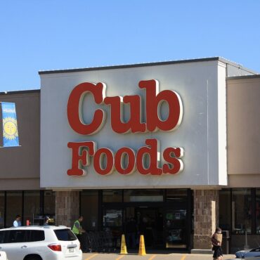 Cub Foods to Close in Midway
