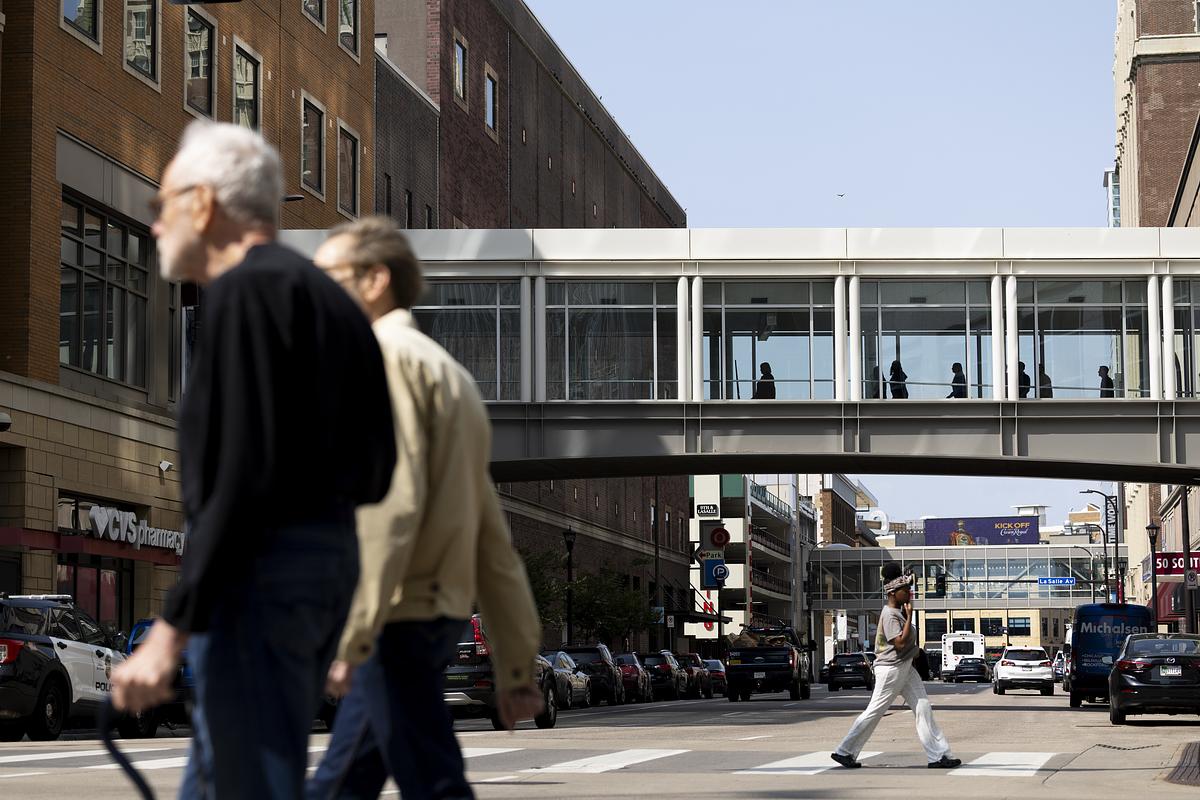 Returning Workers Add Some Bustle to Downtown Minneapolis