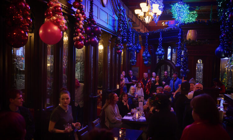 How the Pop-Up Stole—or, Sold—the Holiday Season