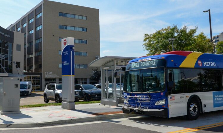 Metro Transit Opens New Bus Line Connecting U of M, Uptown, and Edina