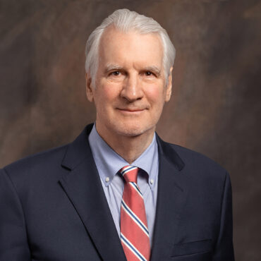 Walz Chooses Former NWA, General Mills CFO for Airports Post