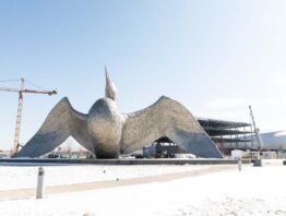 Allianz loon sculpture