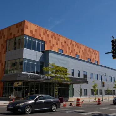 New Minneapolis Clinic Expands Access for Low-income Residents